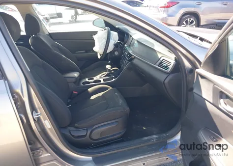 2018 Kia Optima Lx z USA, uszkodzony, nr VIN 5XXGT4L37JG184064